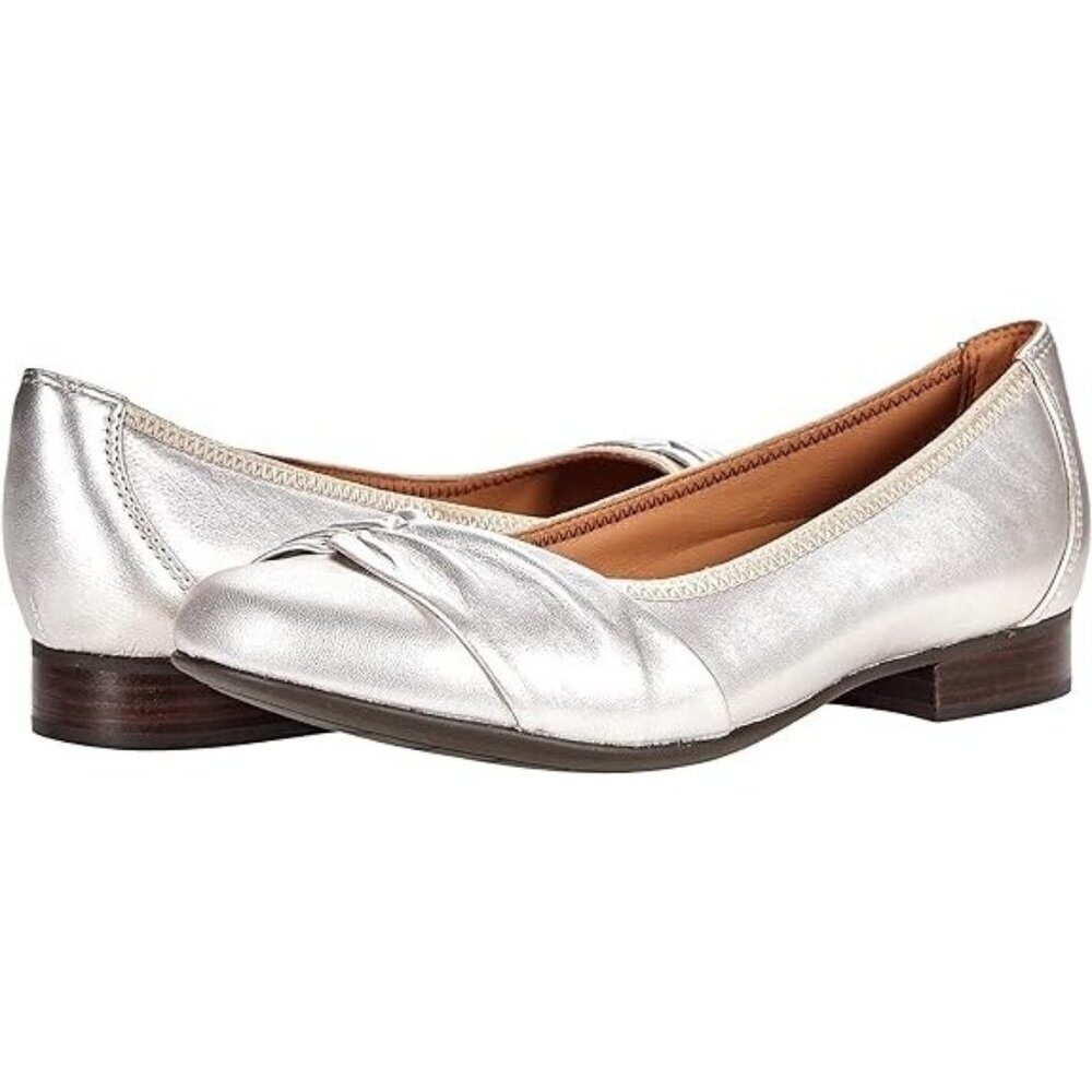 Clarks Metallic Silver Leather Twist-Toe Flats